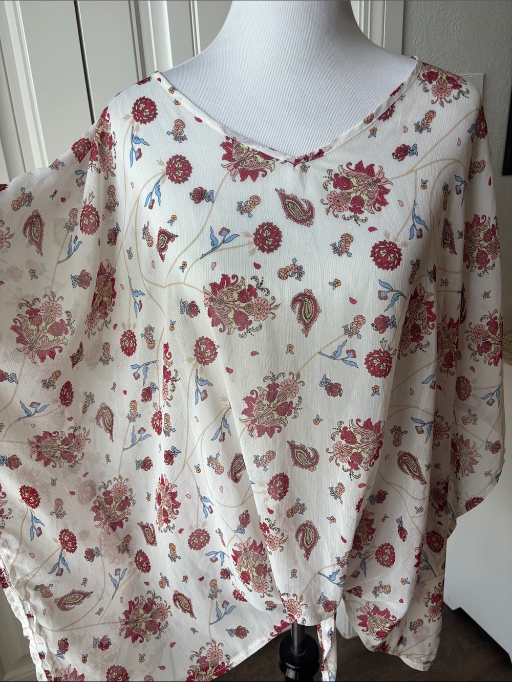 NEW YORK & Co Floral Tie-Front V-Neck Blouse - Cream with Red Floral - Picture 6 of 7